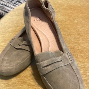 Ugg size 8 loafers